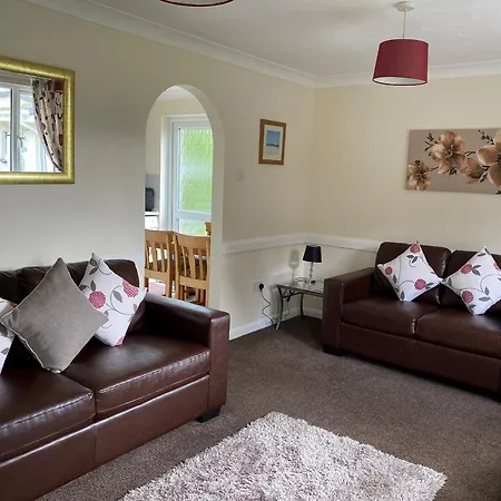 Holiday home Pencarrow - B6521